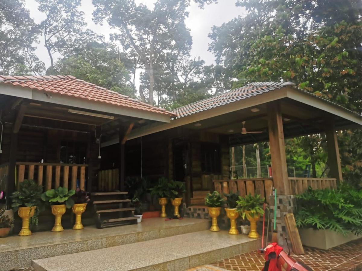 Homestay Dusun Ana Balun Slim River Eksteriør bilde