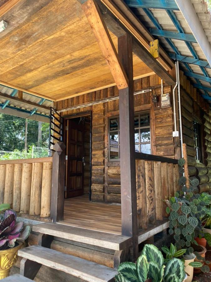 Homestay Dusun Ana Balun Slim River Eksteriør bilde